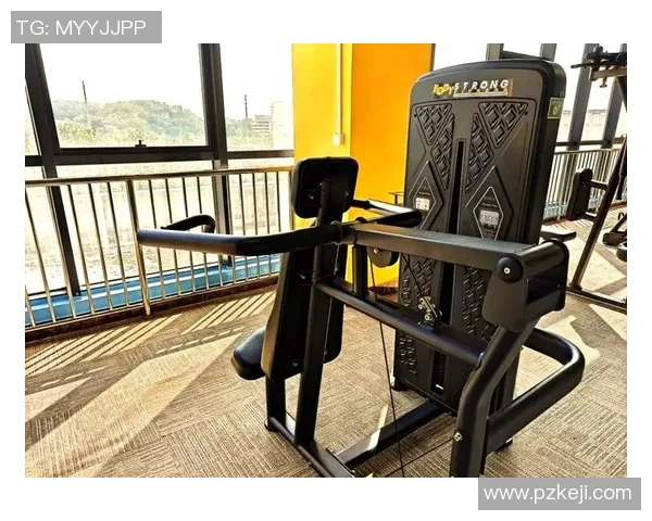 跪在上面的健身器材的设计理念与使用方式